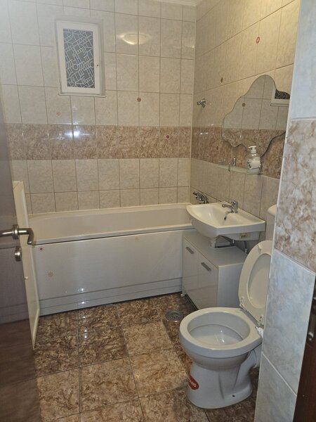 Baneasa pasaj, aeroport, Sector 1, str Marinarilor, Aerogarii, et. 1/4,